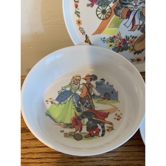 VTG Oneida Deluxe Puss in Boots 4 pc. Cup, 2 bowls and plate Childens Set. CUTE - Picture 3 of 11